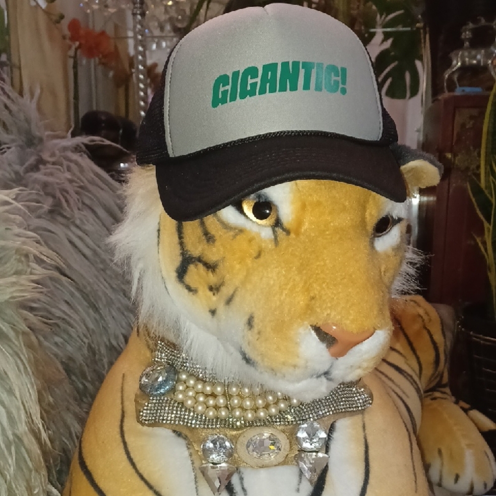 "GIGANTIC" Black and Gray Ironic Message Truccker Cap